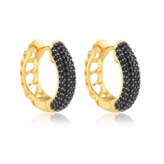 69804---Argola-Media-Cravejada-com-Zirconias-Negras-Folheada-a-Ouro-18k