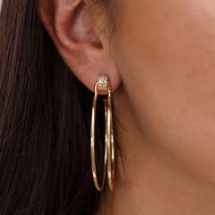 Brinco-de-Argola-Grande-Vazada-com-Detalhe-Cravejado-Banhado-a-Ouro