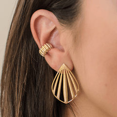 Brinco-e-Piercing-com-Textura