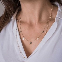 Colar-dourado-duplo-com-medalhas-e-bolinhas-banhado-a-ouro-18k